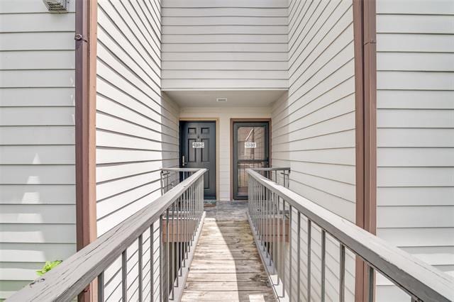 Building Photo - 438 Yacht Club Dr