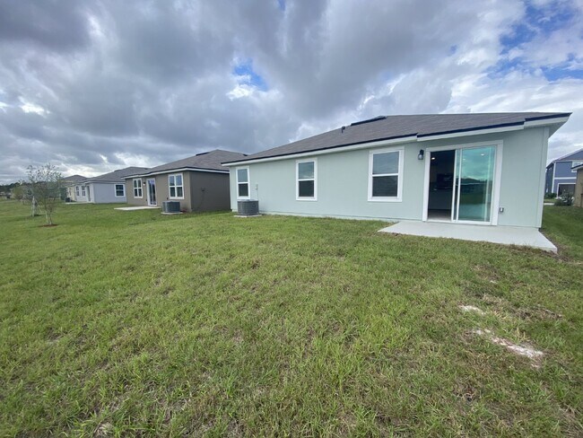 Building Photo - Beautiful 4-Bedroom Home in Cross Creek – Resort-Style Amenities & Convenient Clay County Location!