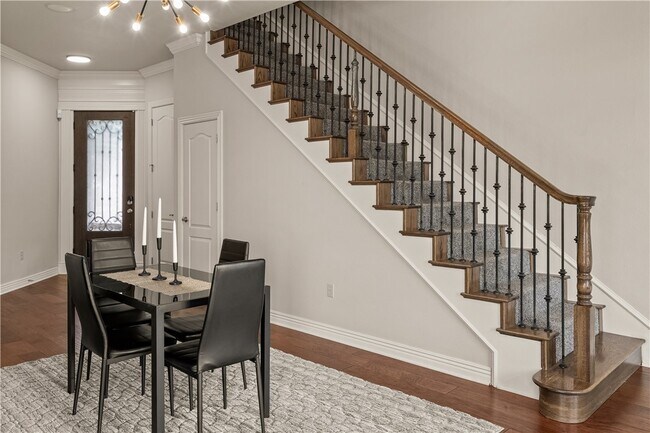 Building Photo - 2640 S Everest Ave