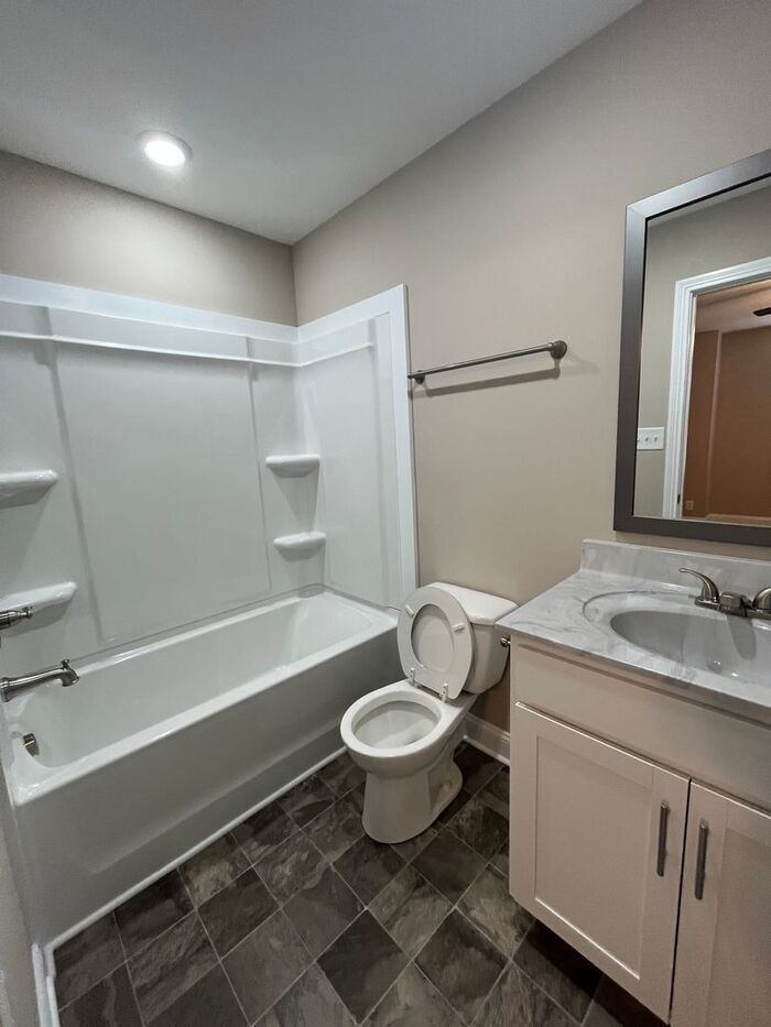 Building Photo - 3385 Polly Dr