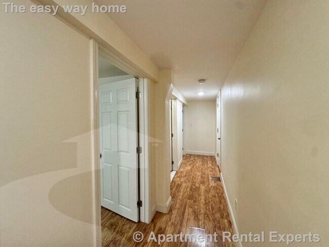 Building Photo - 65 Conwell Ave