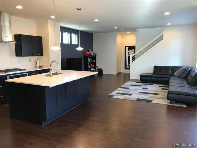Building Photo - 9627 Dunning Cir