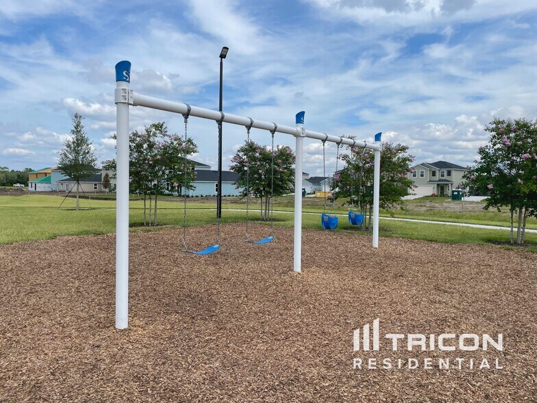 Building Photo - 2885 Grand Finale St