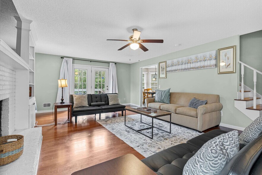 Building Photo - 2205 Cardington Dr