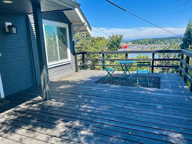 Building Photo - 9750 NW Rosaria Ave