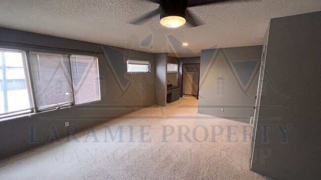 Building Photo - 1706 Palmer Dr