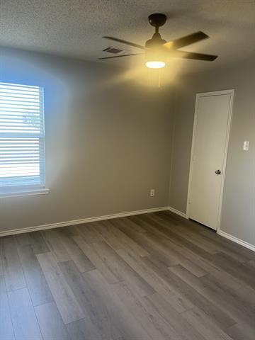Building Photo - 9952 Nixon Dr