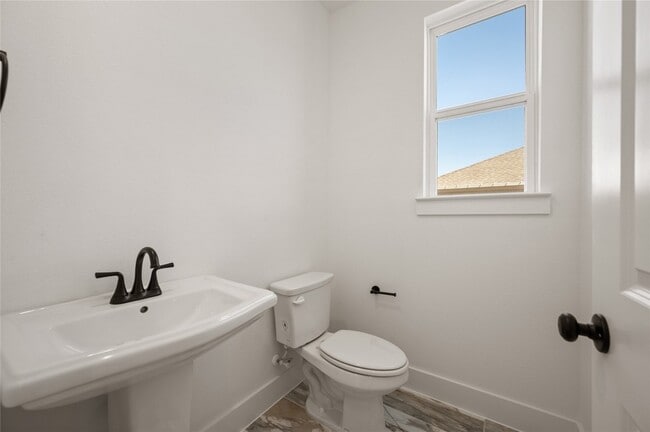 Building Photo - 9617 Dahlia Blvd