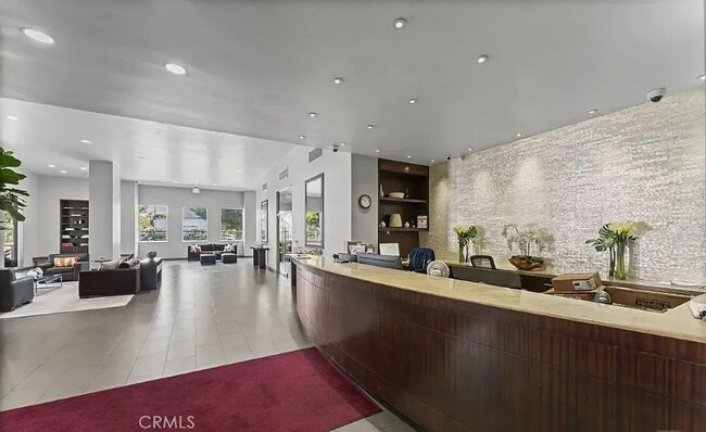 Building Photo - 10501 Wilshire Blvd