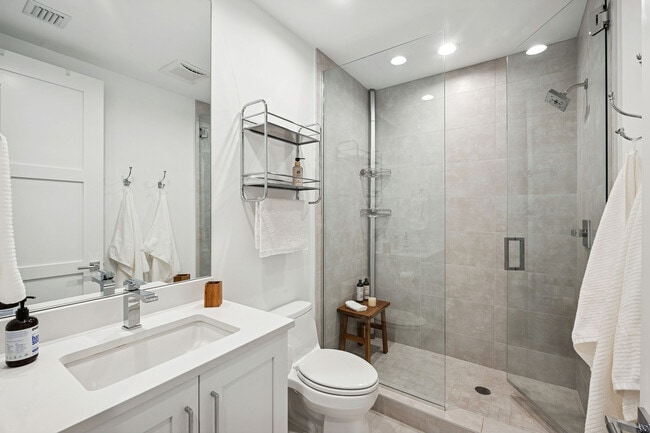 Building Photo - 1135 3rd Ave S