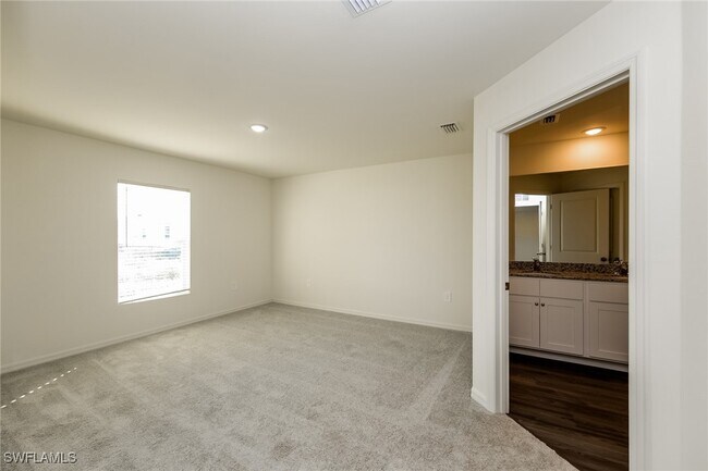 Building Photo - 3916 NW 46th Terrace