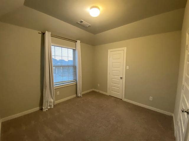Building Photo - 2410 San Marcos Dr