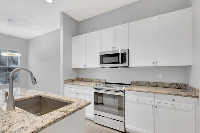 Building Photo - 4924 Pointe Midtown Way