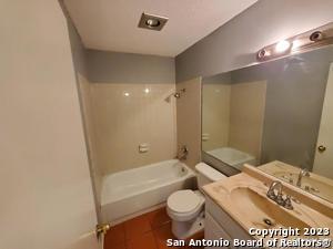 Building Photo - 8314 Clays Point