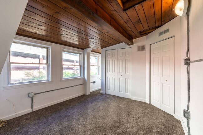 Building Photo - 4415 Garwood Way
