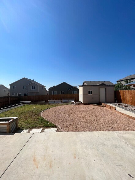 Building Photo - 7431 Araia Dr