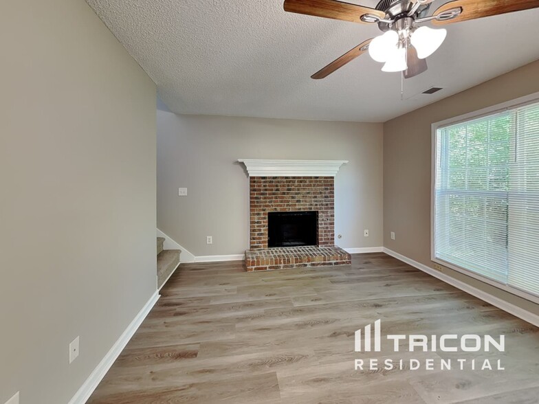 Building Photo - 200 Sasnett Dr
