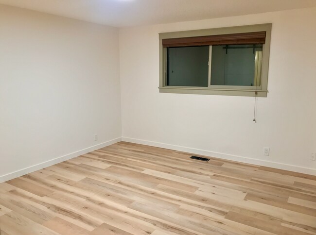 Building Photo - M620