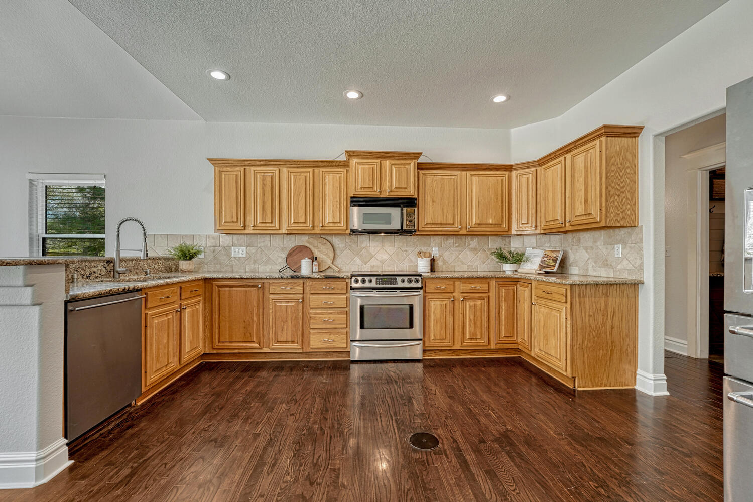 Building Photo - 7170 Windwood Way