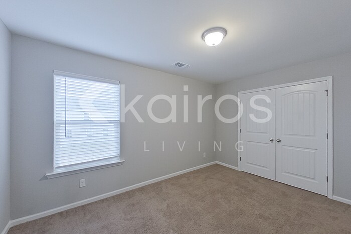 Building Photo - 101 St Phillip Wy