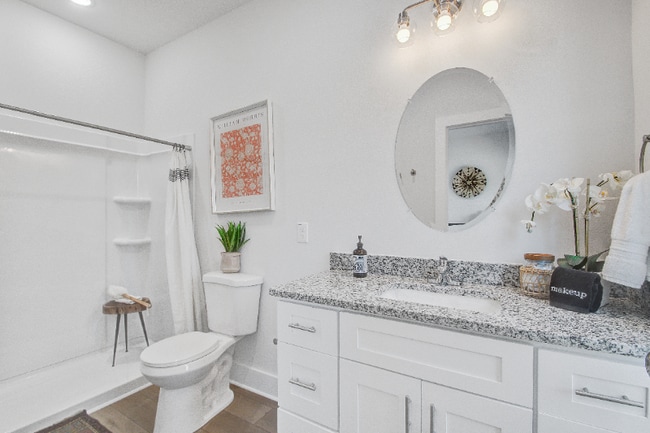 Building Photo - 5739 Murray Dr