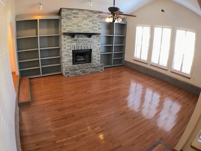 Building Photo - East El Paso Refrig A/C 3bed/2bath with Pool!