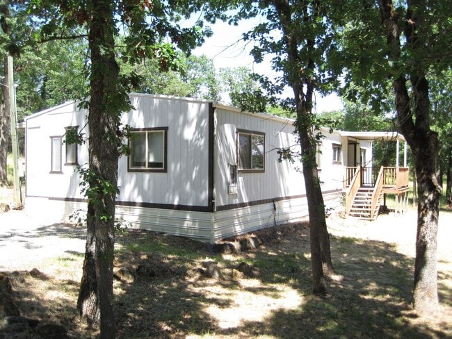 Building Photo - 109