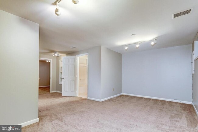 Building Photo - 4207 Devonwood Way
