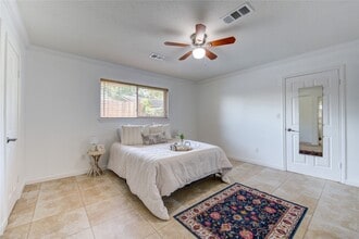 Building Photo - 1107 Blue Willow Dr