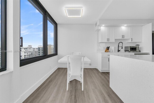 Building Photo - 3589 S Ocean Blvd