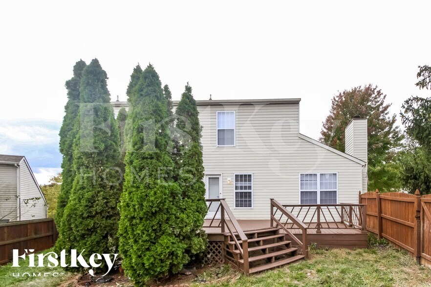 Building Photo - 7474 Carnation Ln