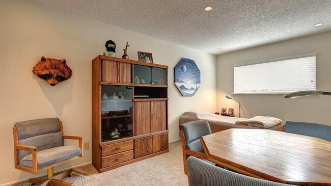Building Photo - Union City 4 Bed | Master Suite | Perfect ...