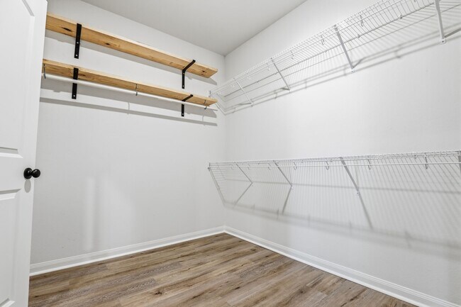 Building Photo - 2044 Mule Ridge Dr