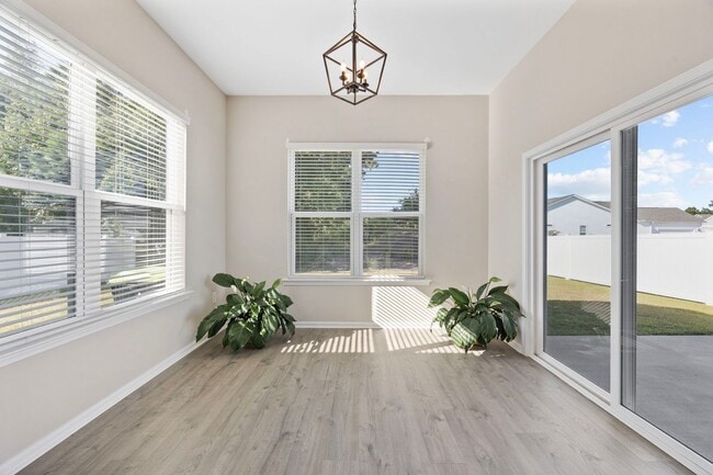 Building Photo - Modern 3 Bedroom 2 Bathroom Myrtle Beach Home