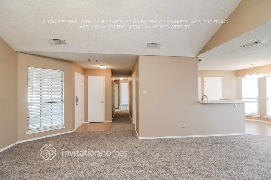 Building Photo - 2127 Chapel Downs Dr