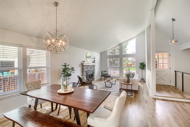 Building Photo - Remodeled 5 Bedroom Ranch in Willow Creek!