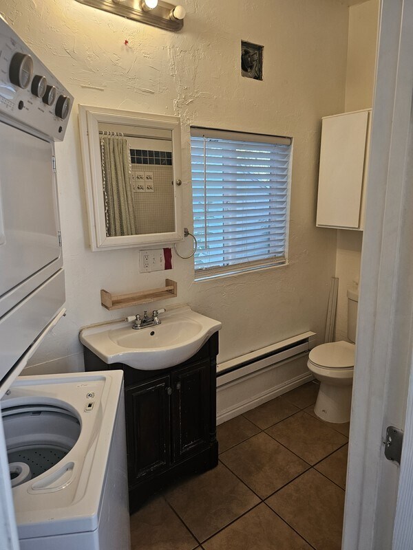 Building Photo - 161 W 900 S