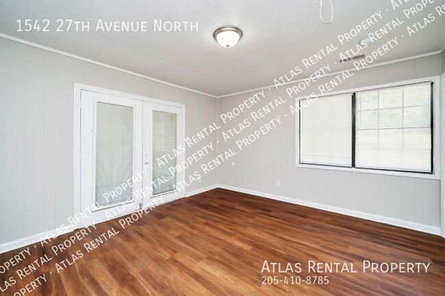 Building Photo - 1542 27th Ave N
