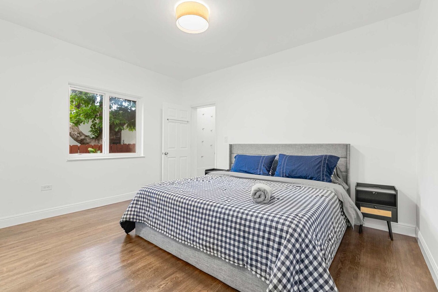 Building Photo - 443 NE 71st St