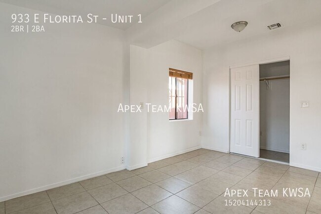 Building Photo - 933 E Florita St