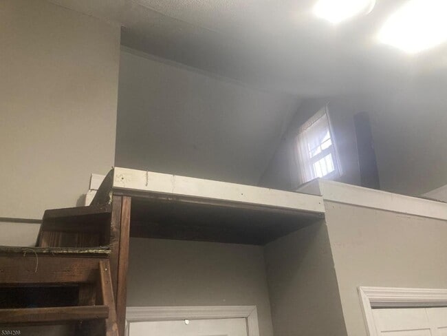 Building Photo - 192 Riveredge Rd