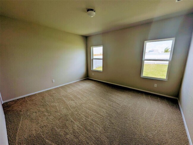 Building Photo - 301 Chesterfield Dr