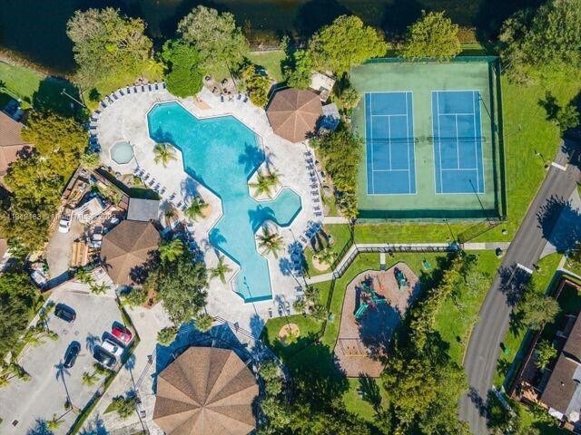 Building Photo - 6600 SW 113th Ave