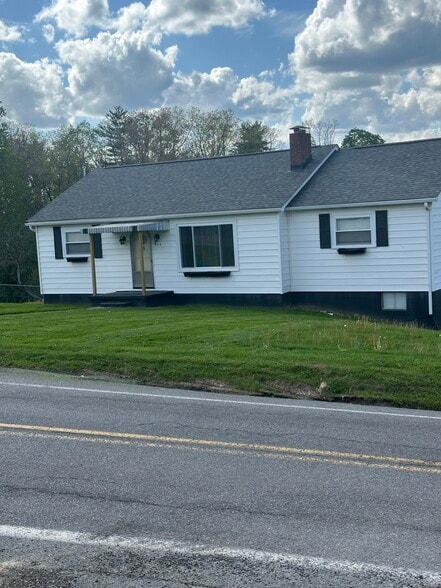 Primary Photo - 204 Crescent Rd