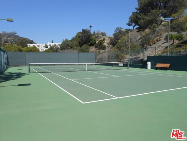 Building Photo - 17350 Sunset Blvd