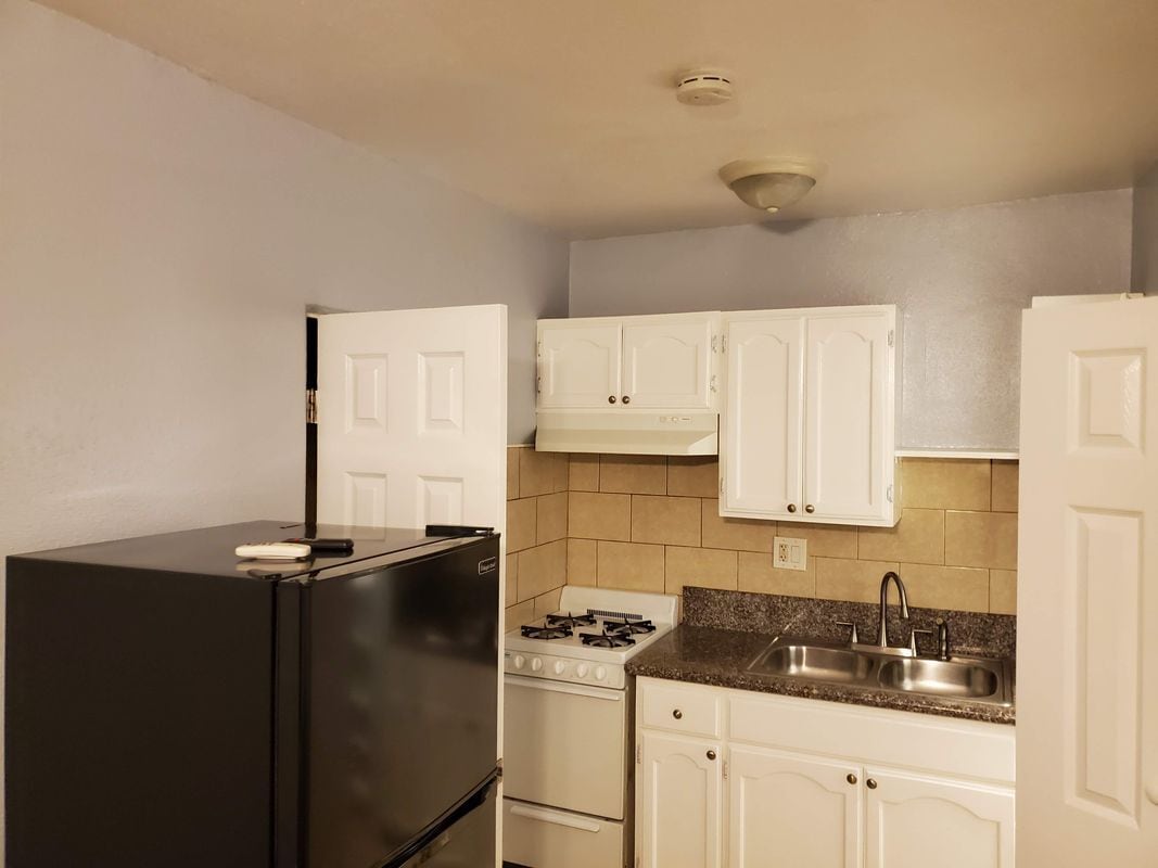 Building Photo - 3313 California St