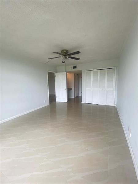 Building Photo - 2651 S Course Dr