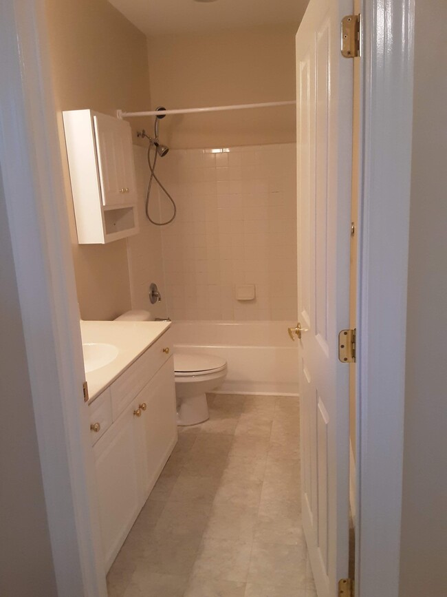 Master Bathroom - 626 E 9th St