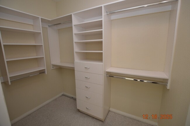 Building Photo - 6175 Tillman Crest Ave