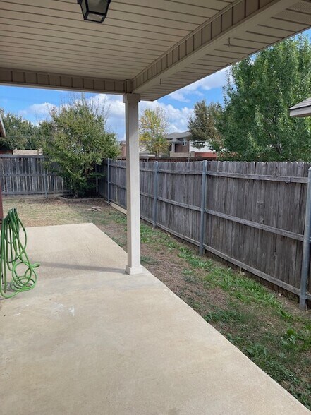 Building Photo - 5160 Britton Ridge Ln